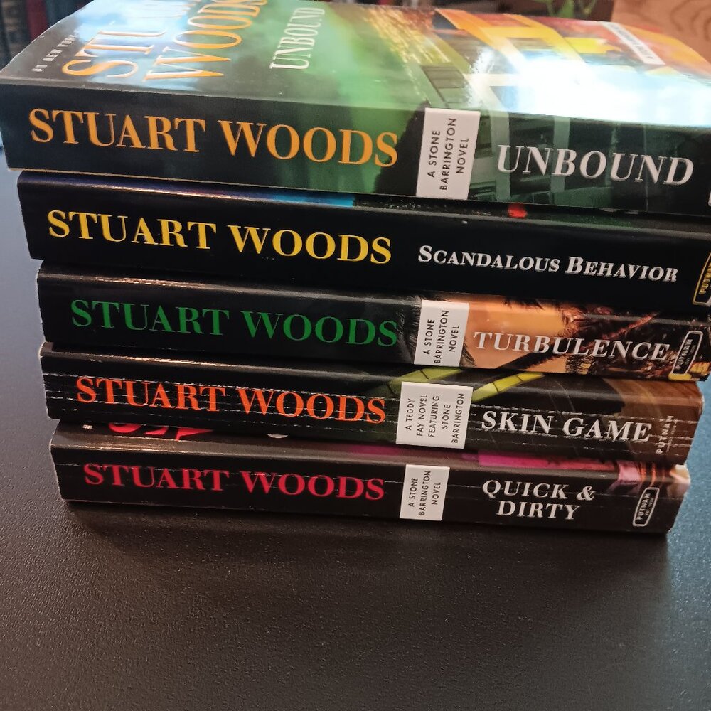 O 5 SRUART WOODS STONE BARRINGTON PAPERBACK NOVELS